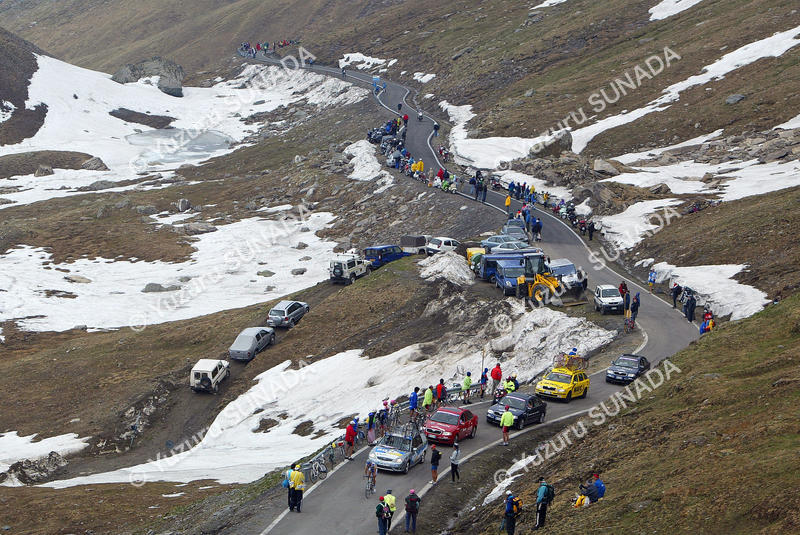 Peloton on Colle dell'Agnello013p.jpg
